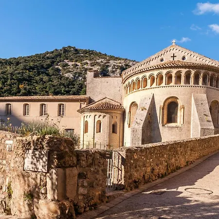Le Vin De L'ete - Summer Wine - Sud De France Bed & Breakfast